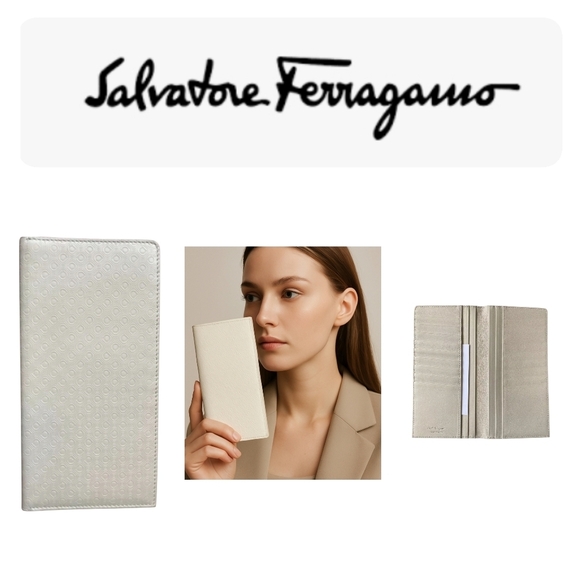 GENUINE Ferragamo Gancini Debossed Large Bi-fold Check Wallet Organizer 9 Slot - Picture 10 of 11